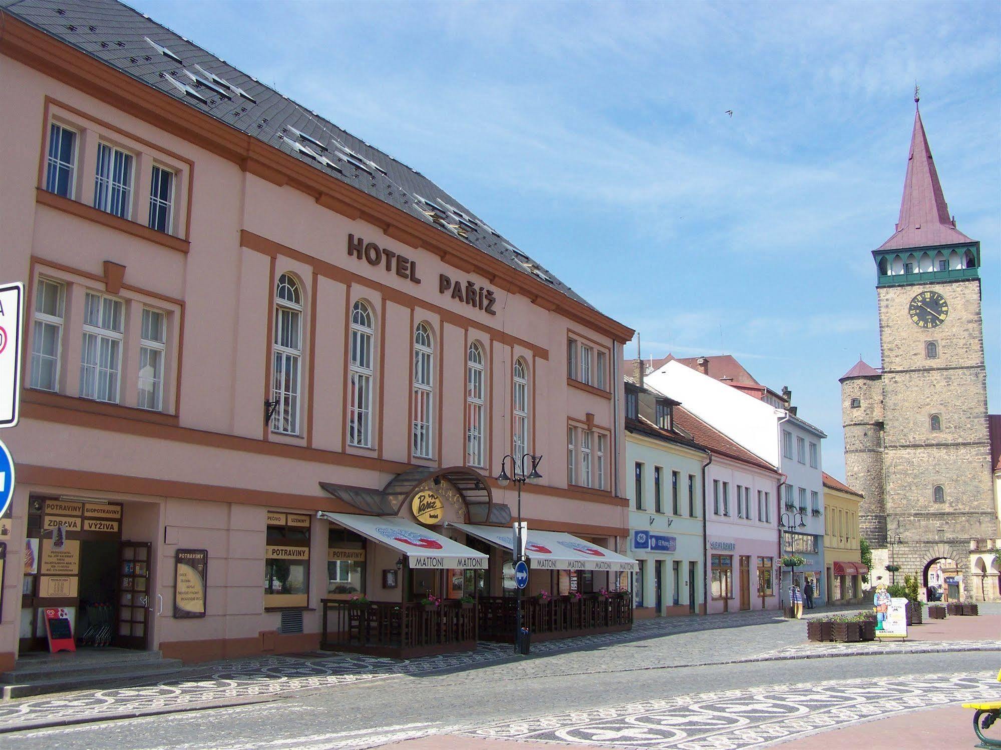 Hotel Pariz Jicin Luaran gambar