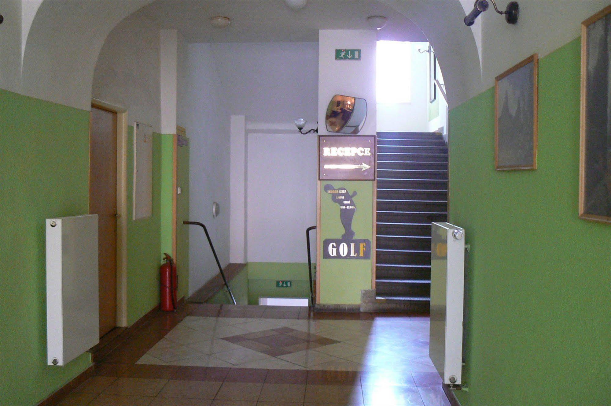 Hotel Pariz Jicin Luaran gambar